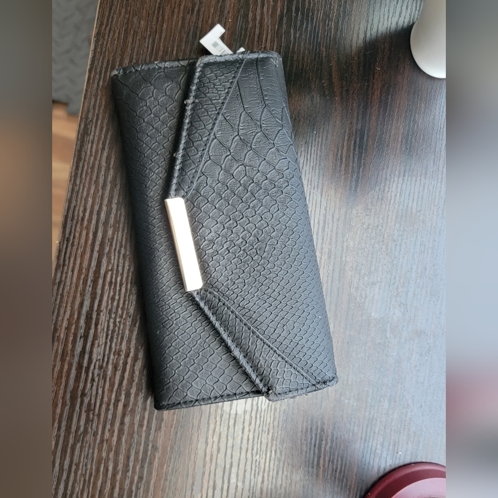 Black Wallet - Picture 7 of 8